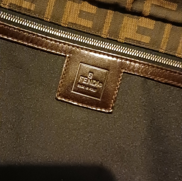Fendi Zucca Shoulder Bag - Picture 3 of 16